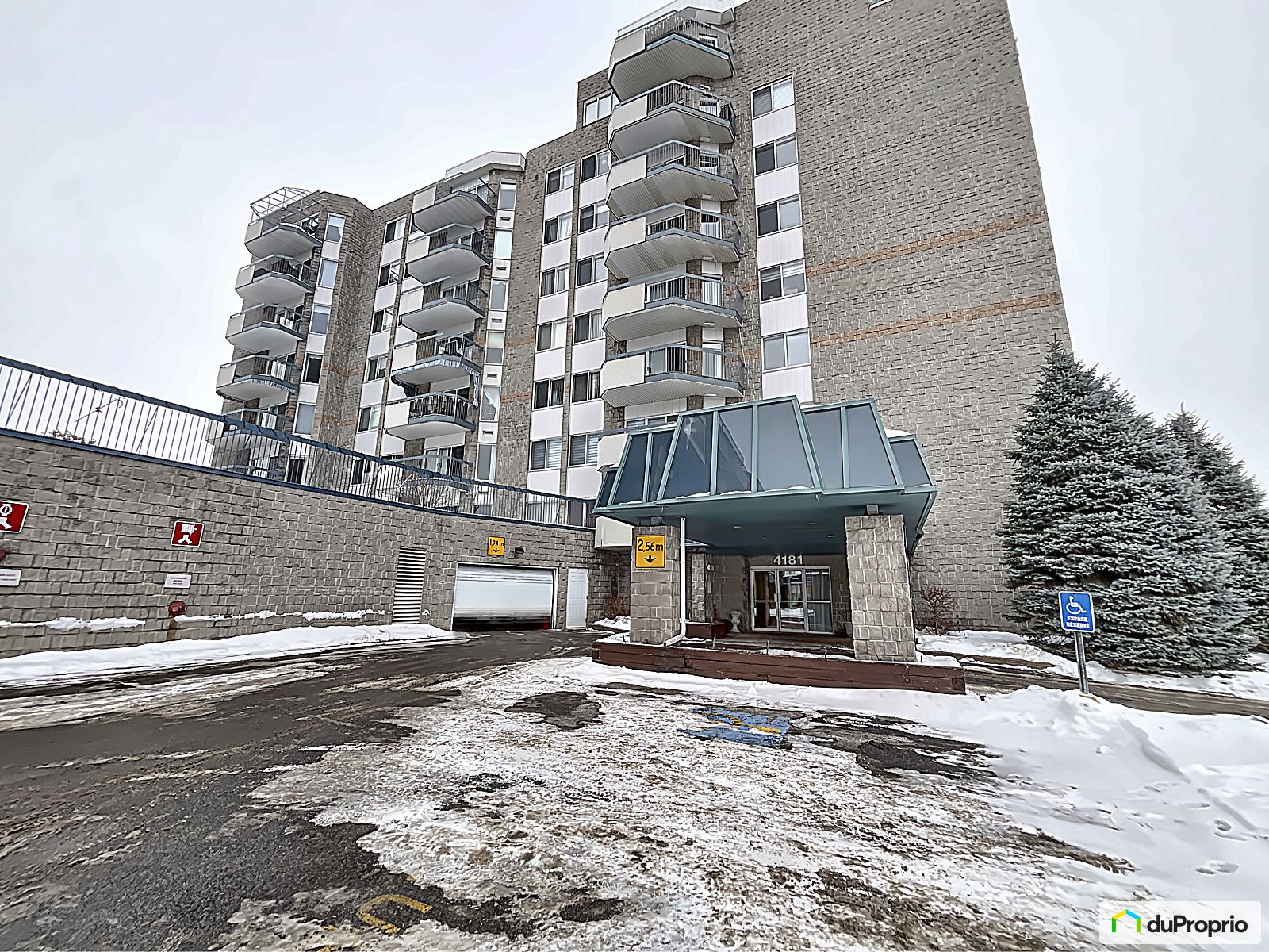 Condo à vendre Chomedey 2 chambres 1 salle de bain 1061429