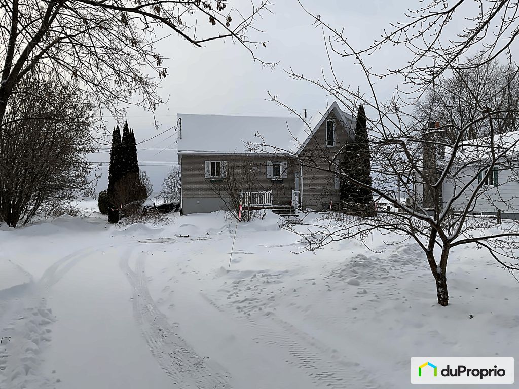 Maisons à vendre, Neuville