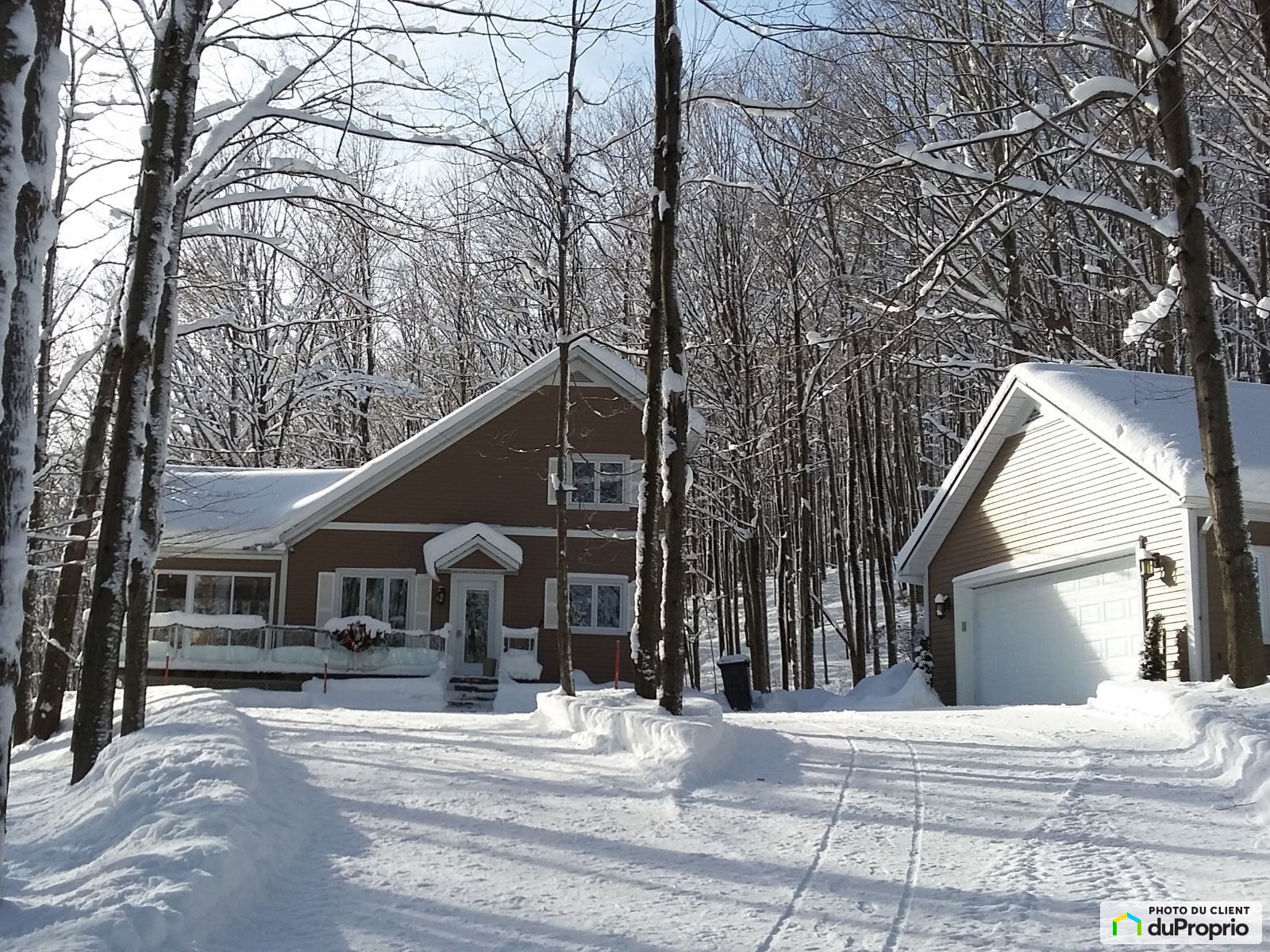 Maison 2 étages à vendre Shefford 3 chambres 3 salles de bain 1061975