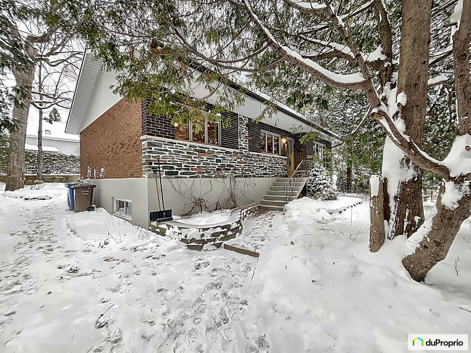 Bungalow for sale Auteuil 4 bedrooms 2 bathrooms 1061998