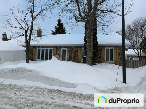 Winter Front - 1196 Gouin, Val-Bélair for sale