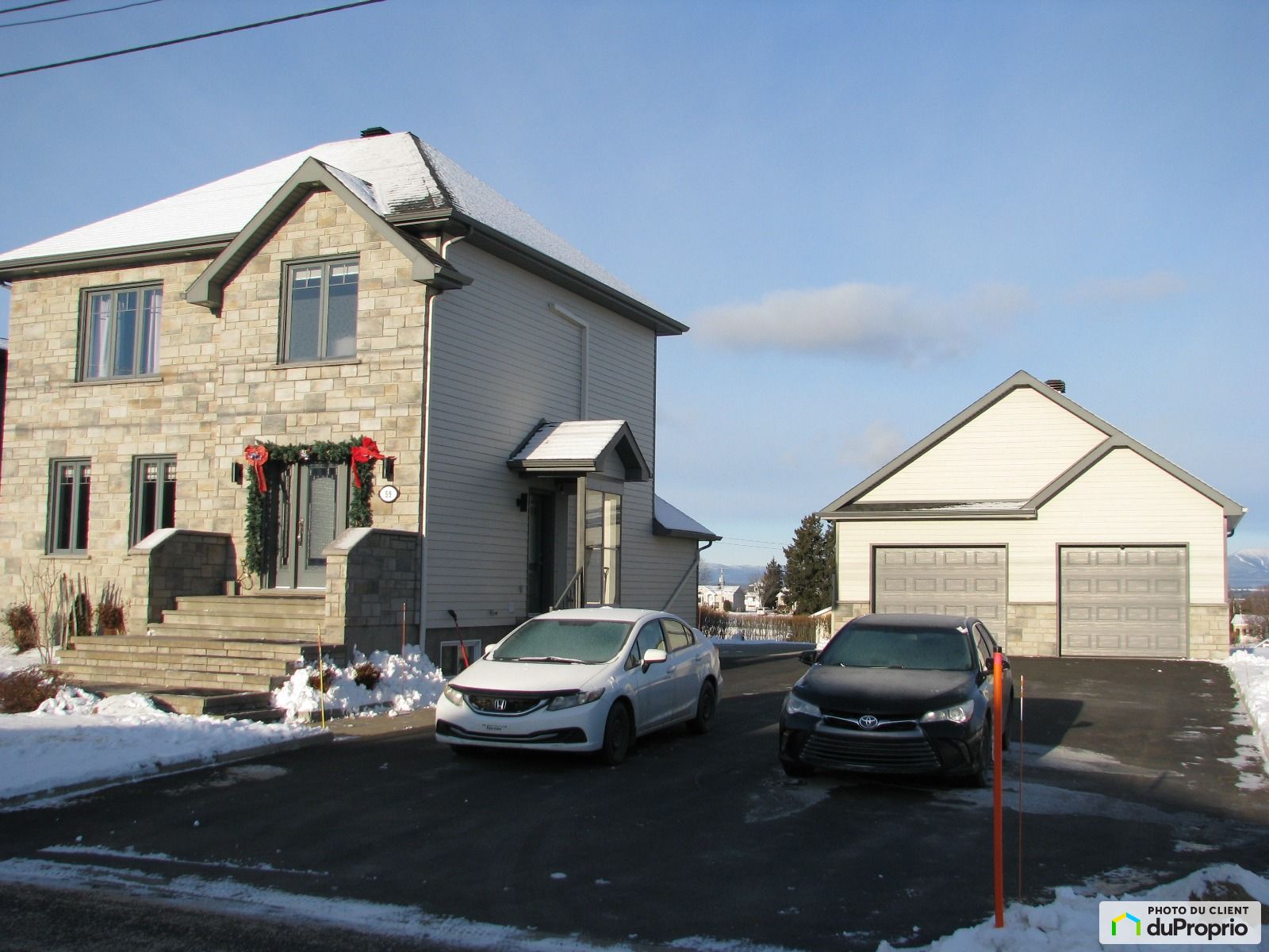 Maison 2 étages à vendre BerthierSurMer 4 chambres 1 salle de bain