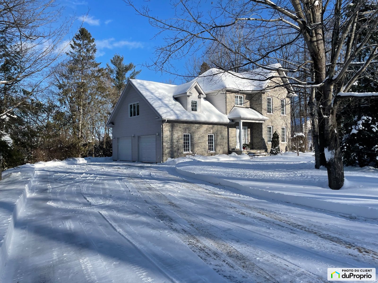 Maison 2 étages à vendre ValDesMonts (Perkins) 3 chambres 993510