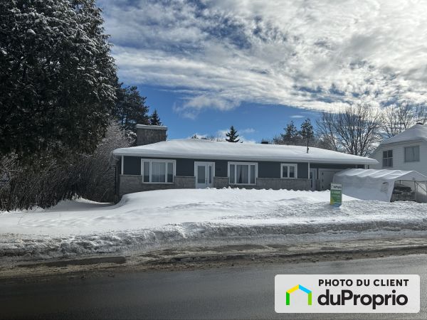 Winter Front - 678 rue Saint-Joseph, St-Raymond for sale