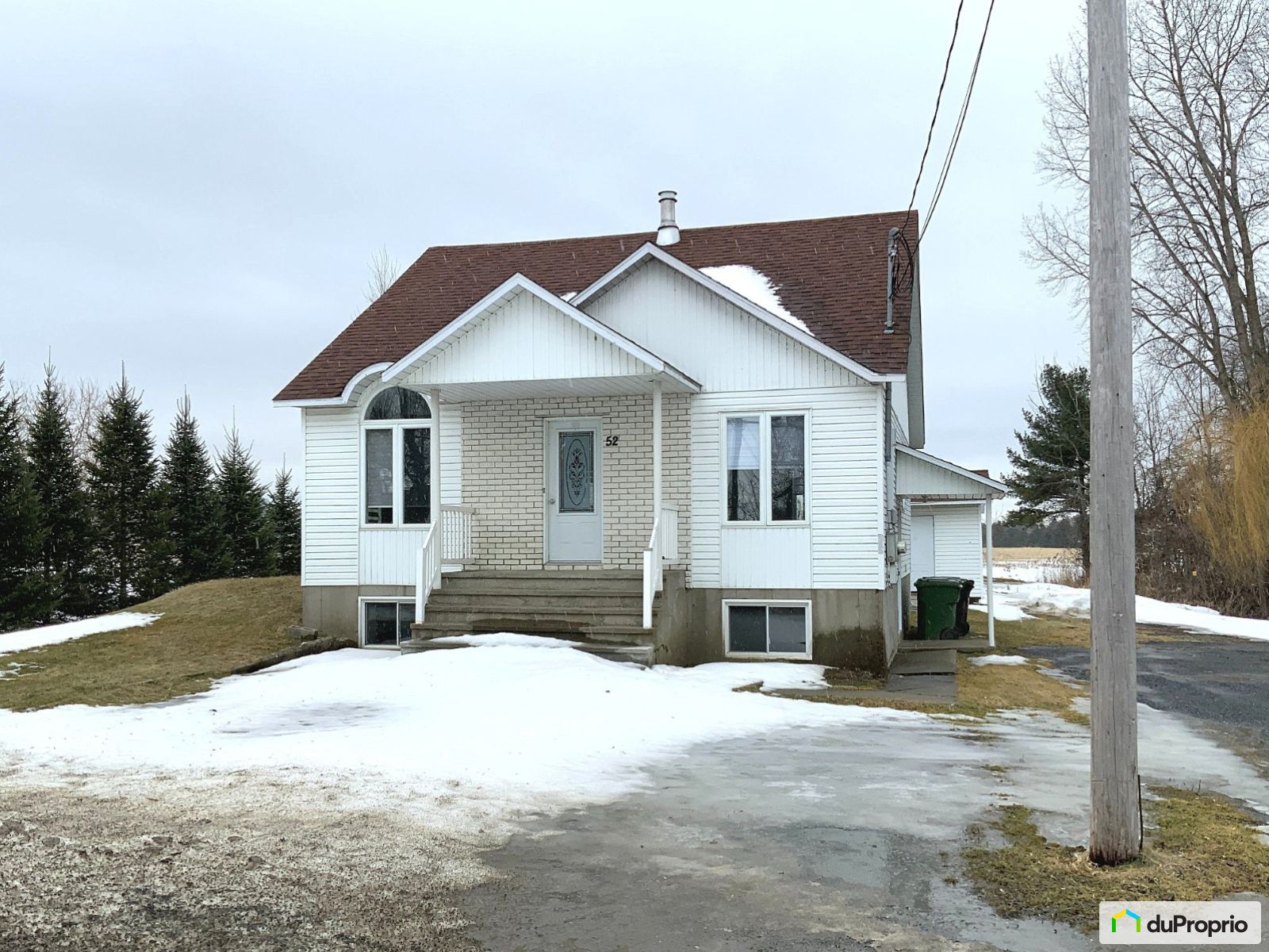 Duplex à vendre StFrançoisDuLac 6 chambres 5 salles de bain 1052336