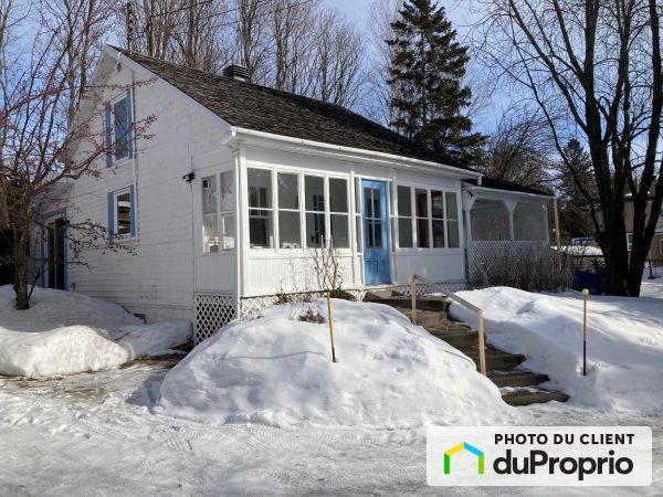Winter Front - 7273 rue des Loutres, Charlesbourg for sale