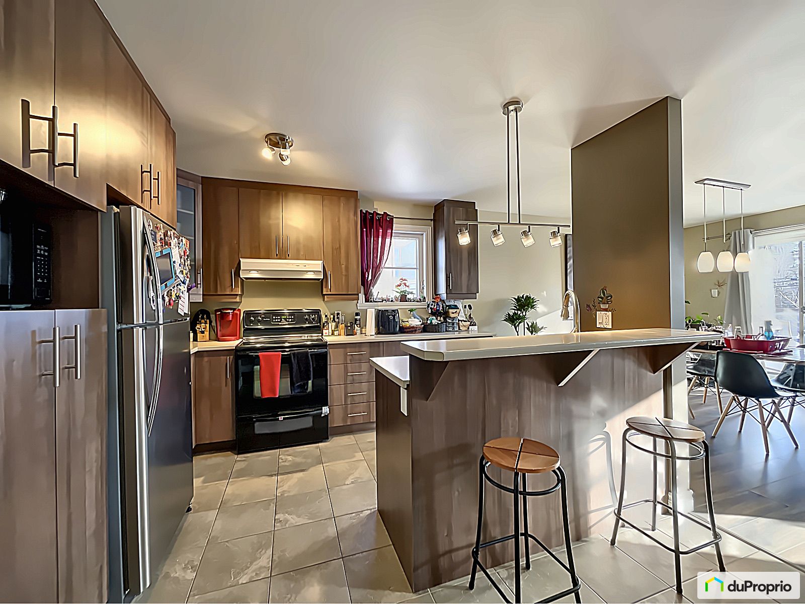 Condo à vendre StNicolas 2 chambres 1 salle de bain 1064202