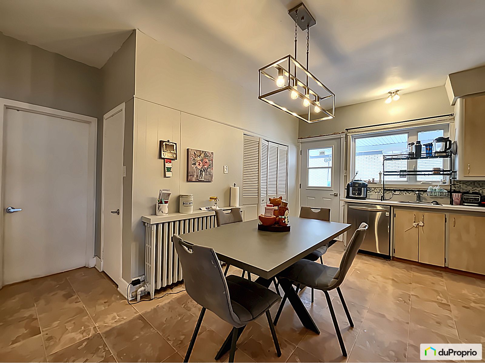 287 Rue Scott Ouest — photo 3