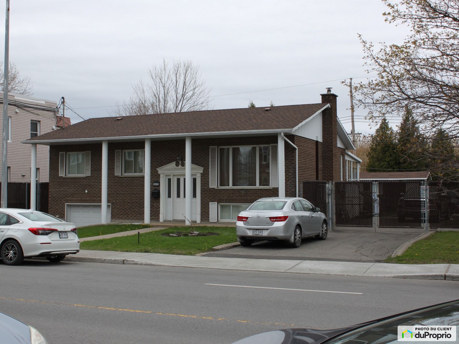 Bungalow Surélevé à vendre PointeAuxTrembles / MontréalEst 1064554