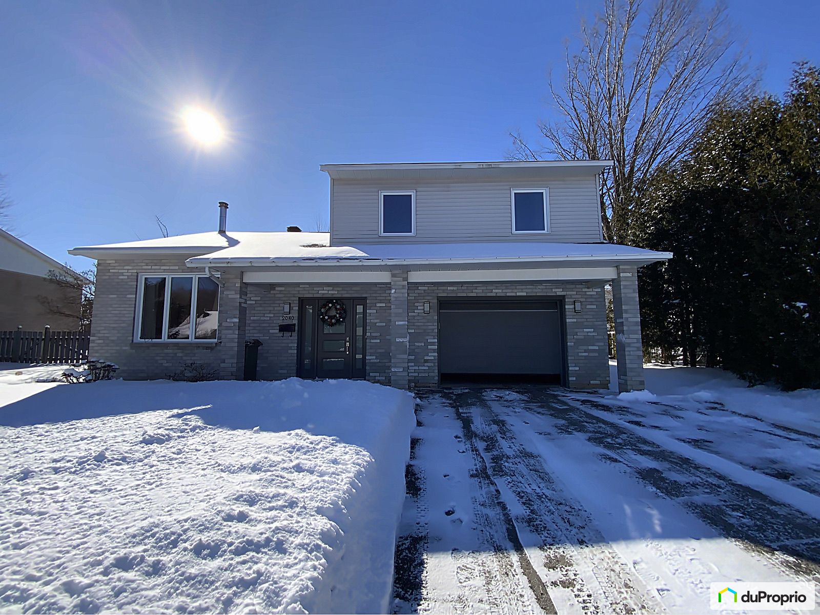 Maison à paliers multiples à vendre StLazare 3 chambres 1064716