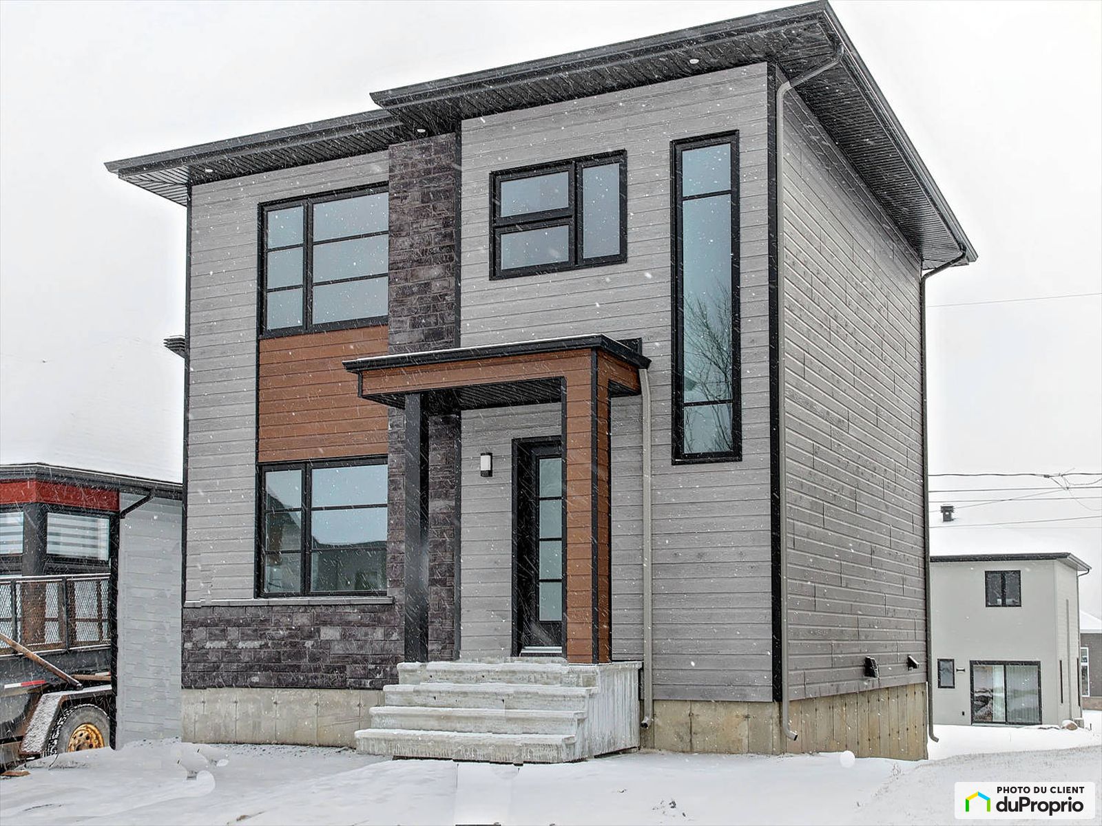 Maison 2 étages neuve à vendre StApollinaire 3 chambres 1064869