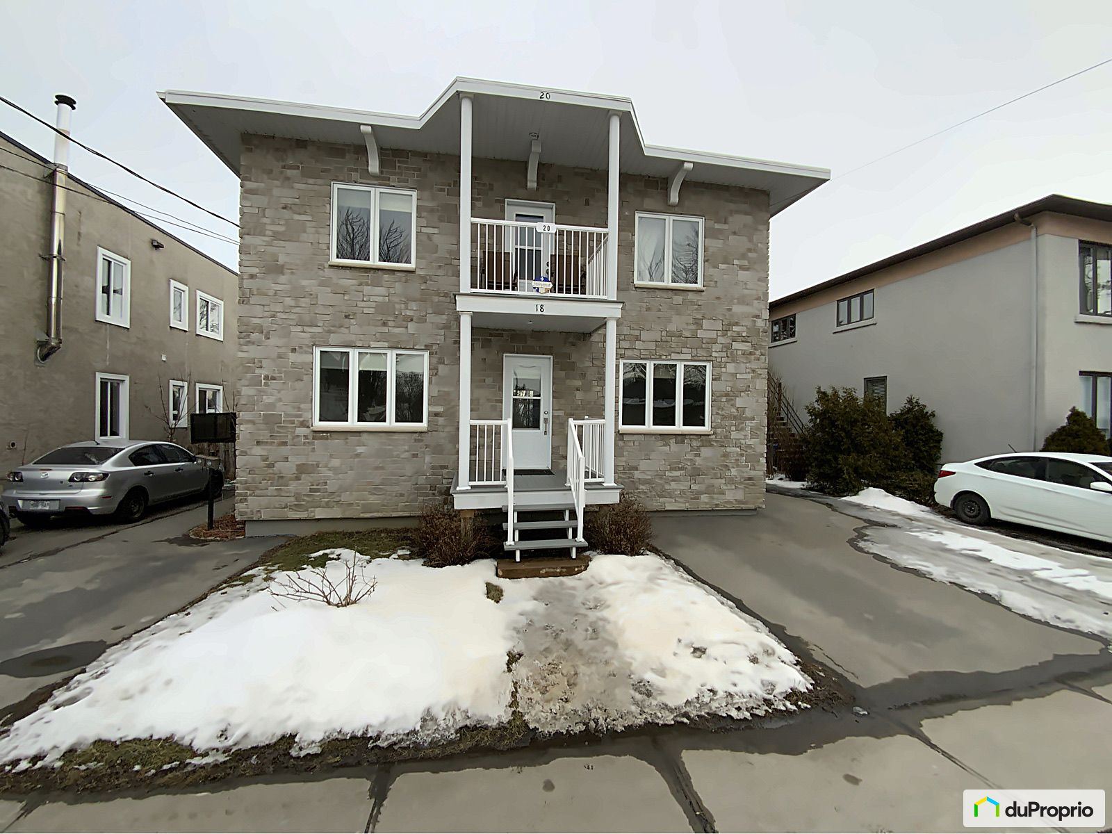 Triplex à vendre Beauharnois (Beauharnois) 2 chambres 1064970