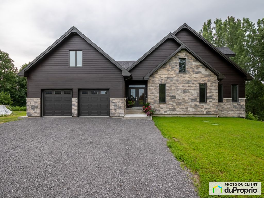 Condos, maisons à vendre, Champlain