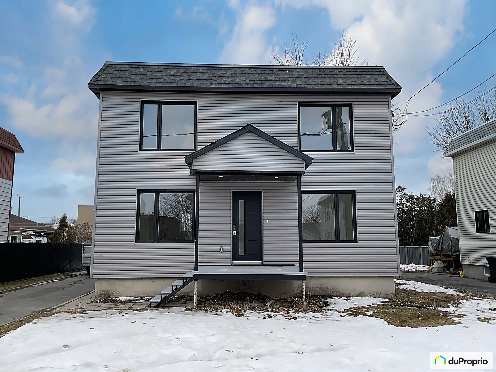 Maison 2 étages à vendre Beauharnois (Beauharnois) 3 chambres 1065499