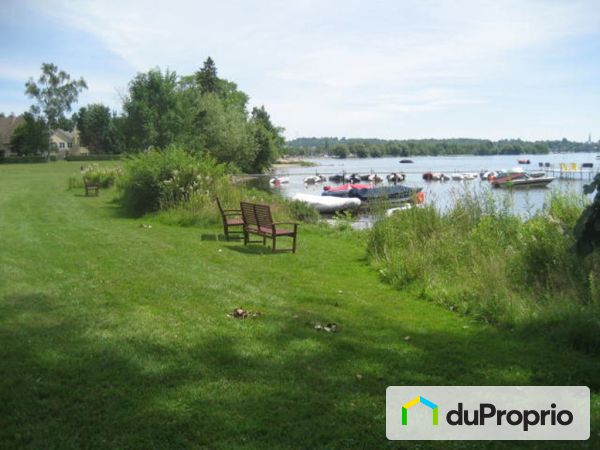 Beach - 2205 rue du Coteau, Magog for sale