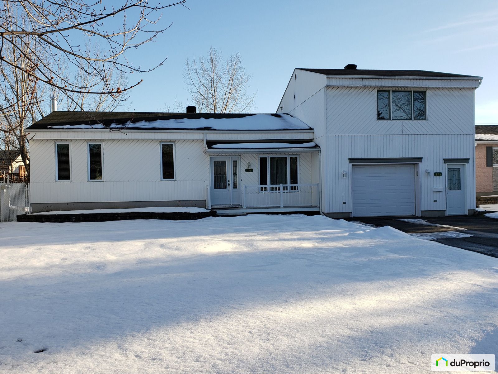 Duplex à vendre SteAngèleDeMonnoir 4 chambres 2 salles de bain 1050951