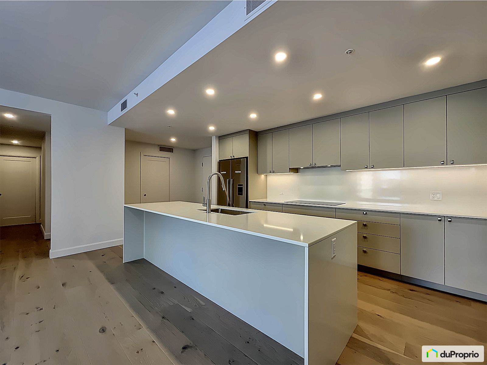 305 355 Chemin Sainte Foy — photo 3