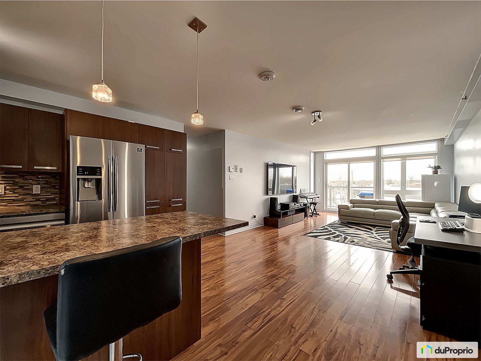 Condo à vendre StConstant 3 chambres 1 salle de bain 1065263