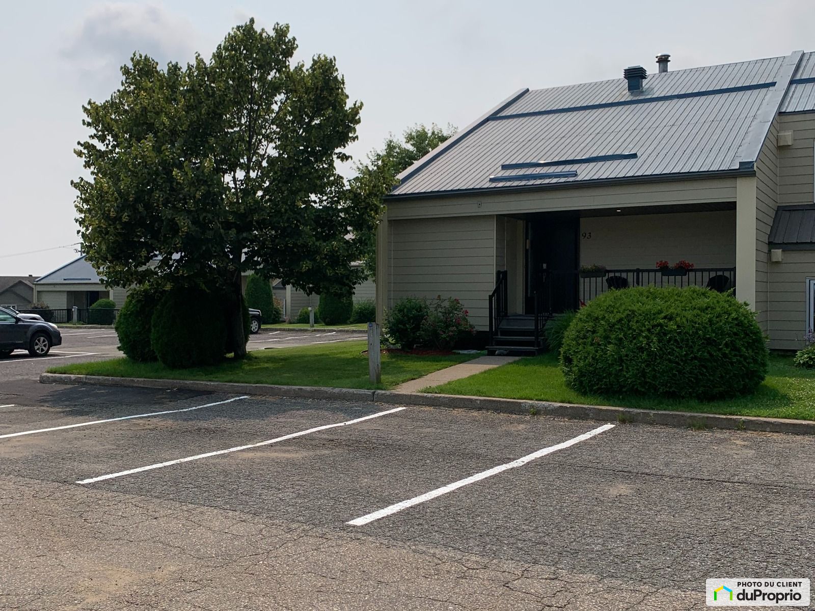 Maison en rangée / de ville à vendre StFerréollesNeiges 3 chambres