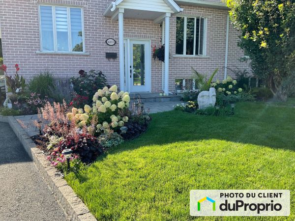 Summer Front - 16855 avenue Lusignan, St-Hyacinthe for sale
