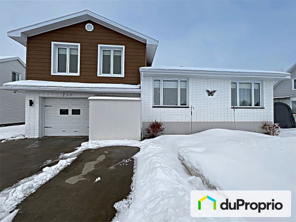 Winter Front - 739 rue Plante, Roberval for sale