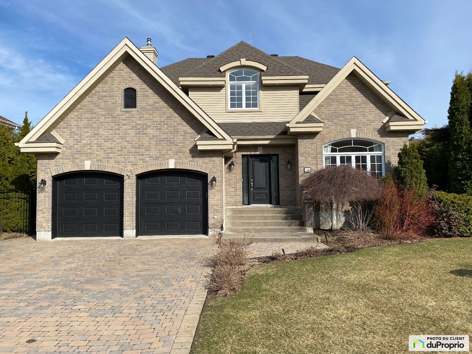 Maison 2 étages à vendre / SainteGeneviève 5 chambres