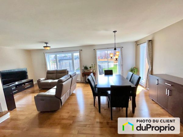 Dining Room / Living Room - 9220 avenue Gabrielle-Roy, Anjou for sale