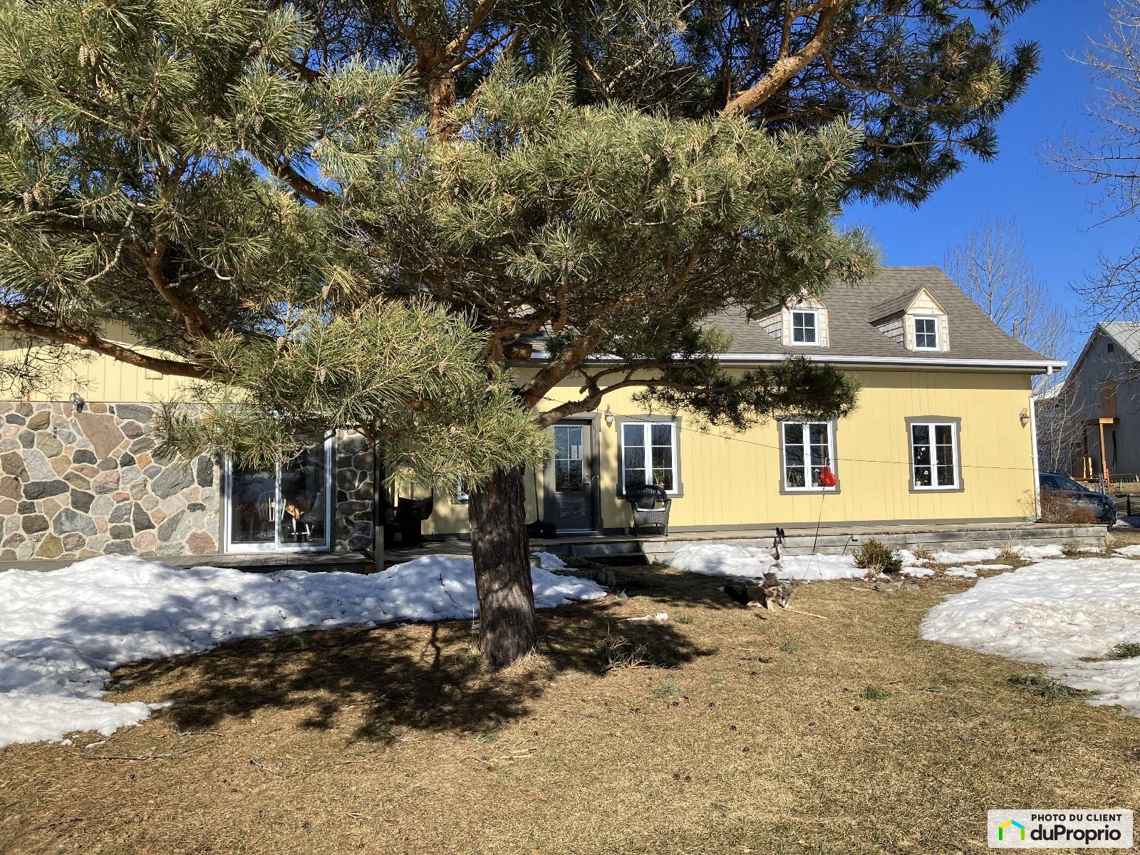 Maison bigénération à vendre L'IsleauxCoudres 3 chambres 1071080