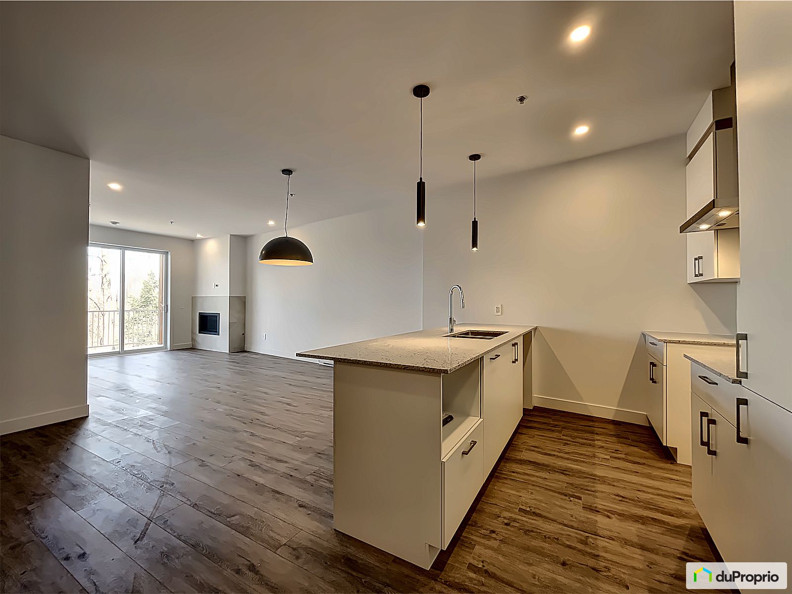 216 240 Rue Du Cercle Des Cant — photo 2