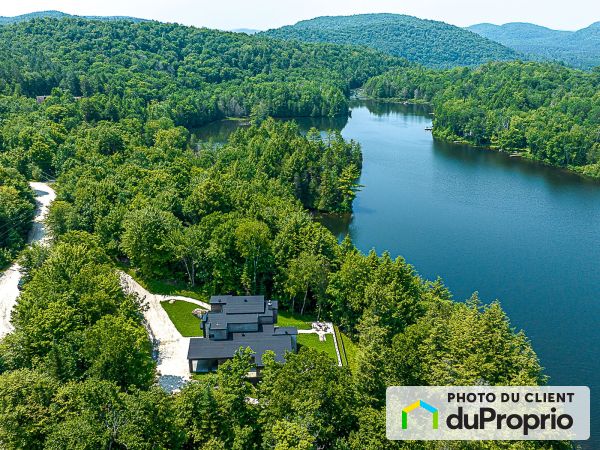 135 Chemin Seigneurial, Mont-Tremblant for sale