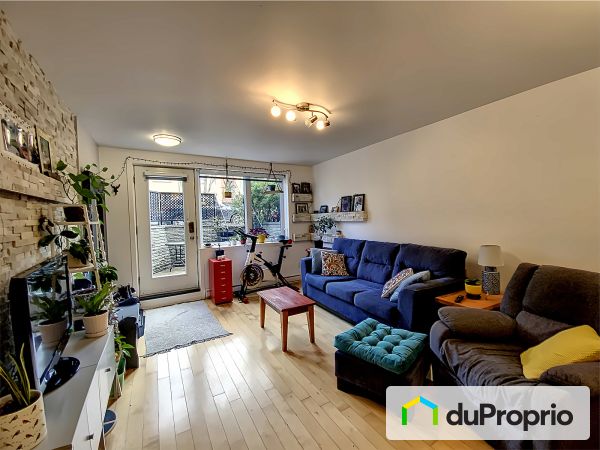 Living Room - 2552 rue Sicard, Mercier / Hochelaga / Maisonneuve for sale