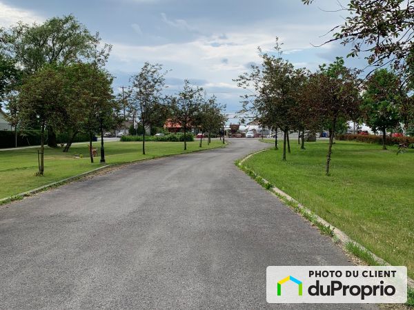 Lot - 1684 Notre-Dame, St-Sulpice for sale
