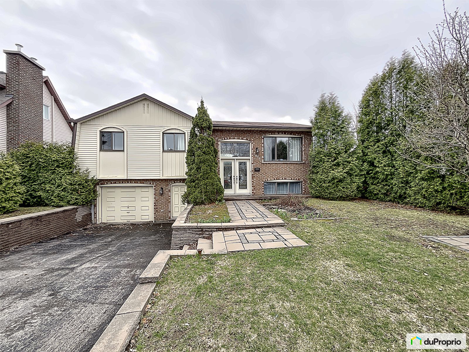 Bungalow à vendre SteDorothée 3 chambres 2 salles de bain 1072085