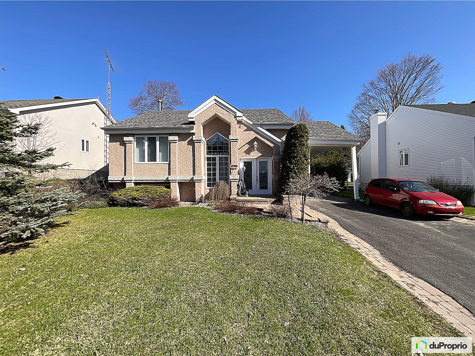 Bungalow à vendre StJérôme (Bellefeuille) 2 chambres 1 salle de bain
