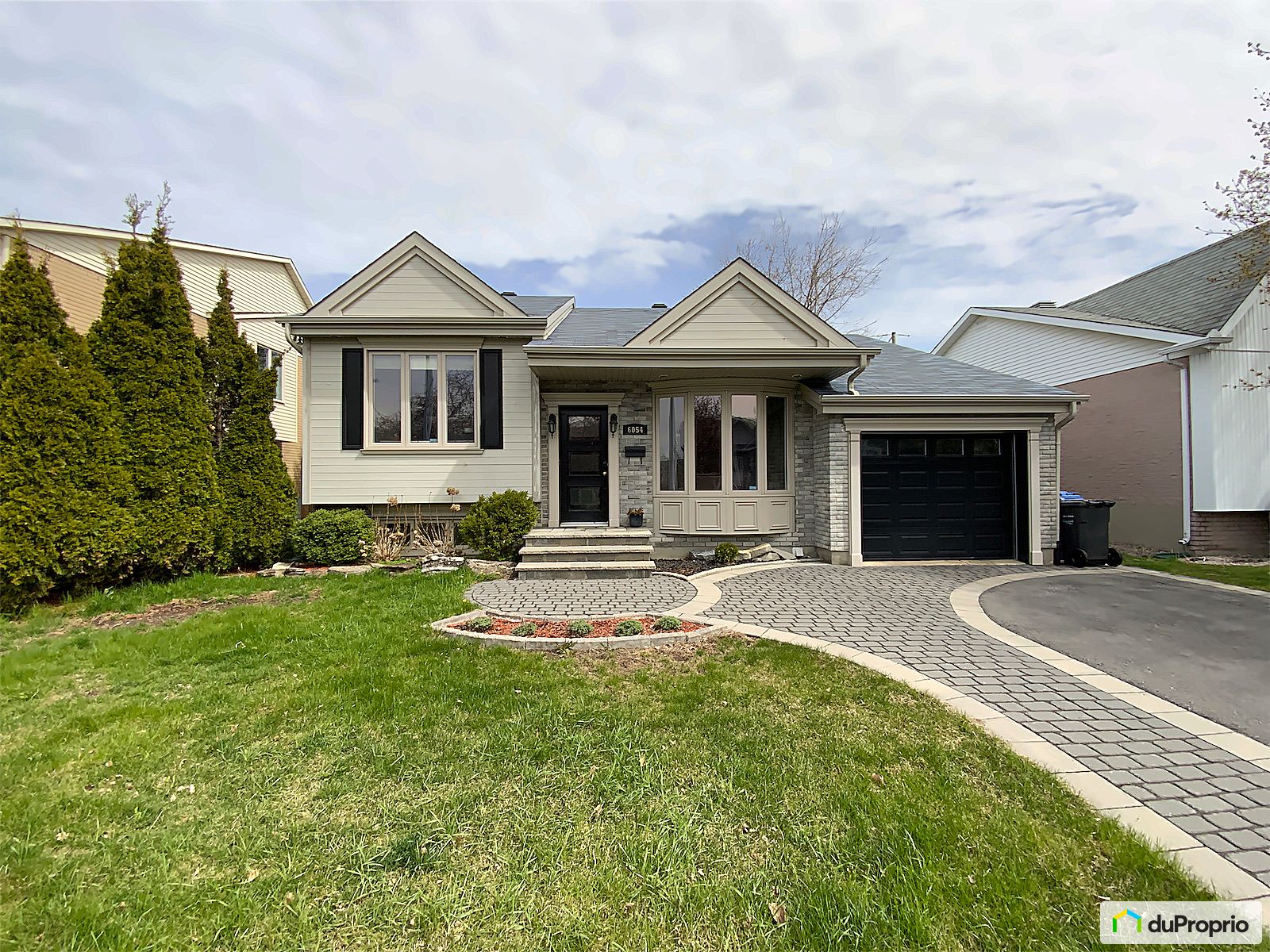 Bungalow for sale Longueuil (StHubert) 4 bedrooms 2 bathrooms 1073585