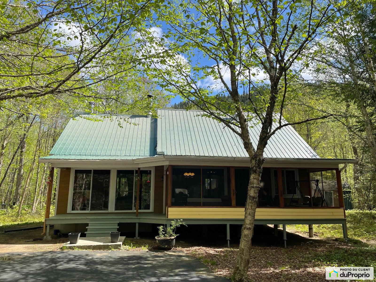 Cottage for sale NDDeMontauban 2 bedrooms 1 bathroom 1049776