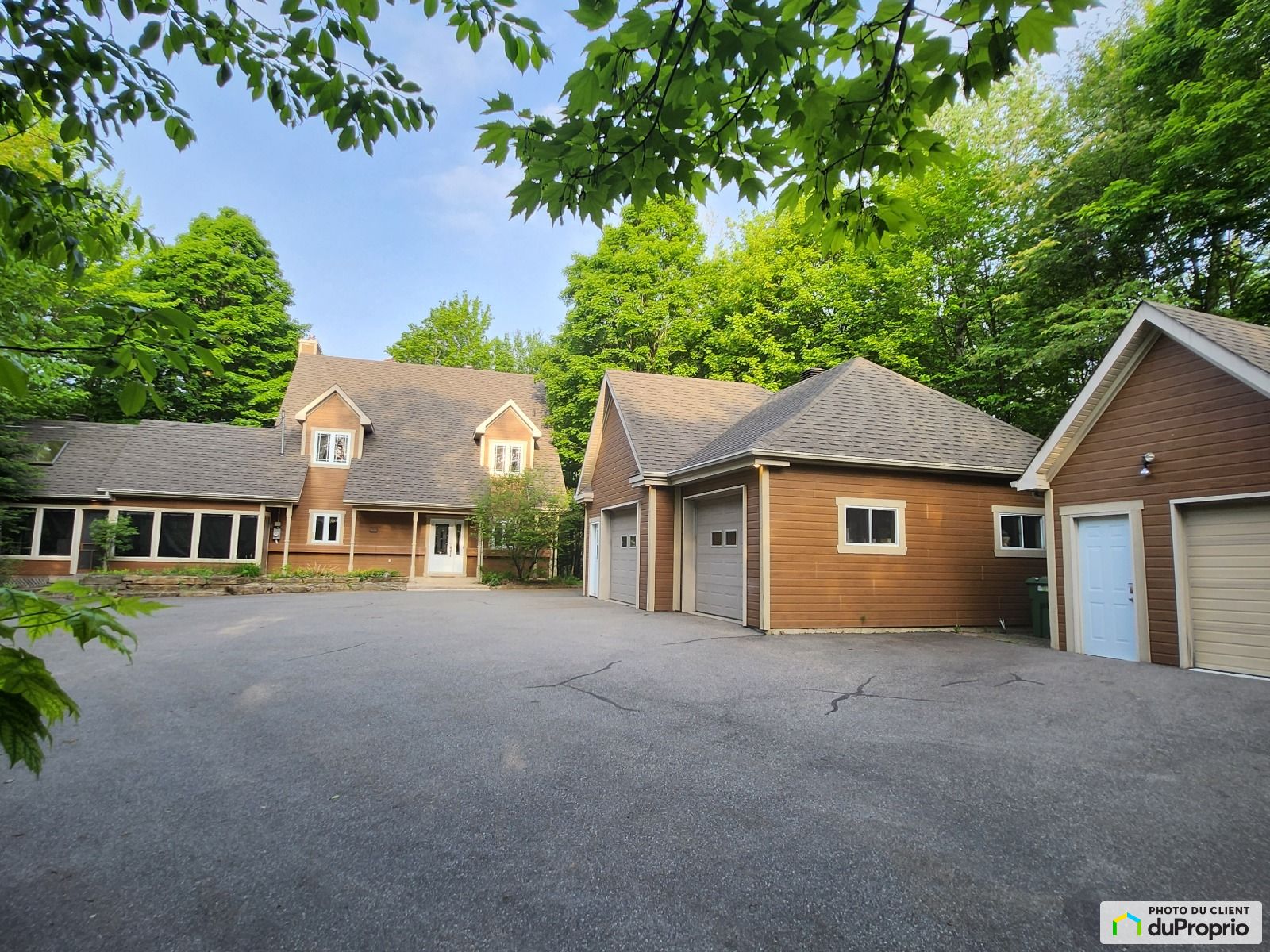 Maison 2 étages à vendre StColomban 4 chambres 2 salles de bain 1062412