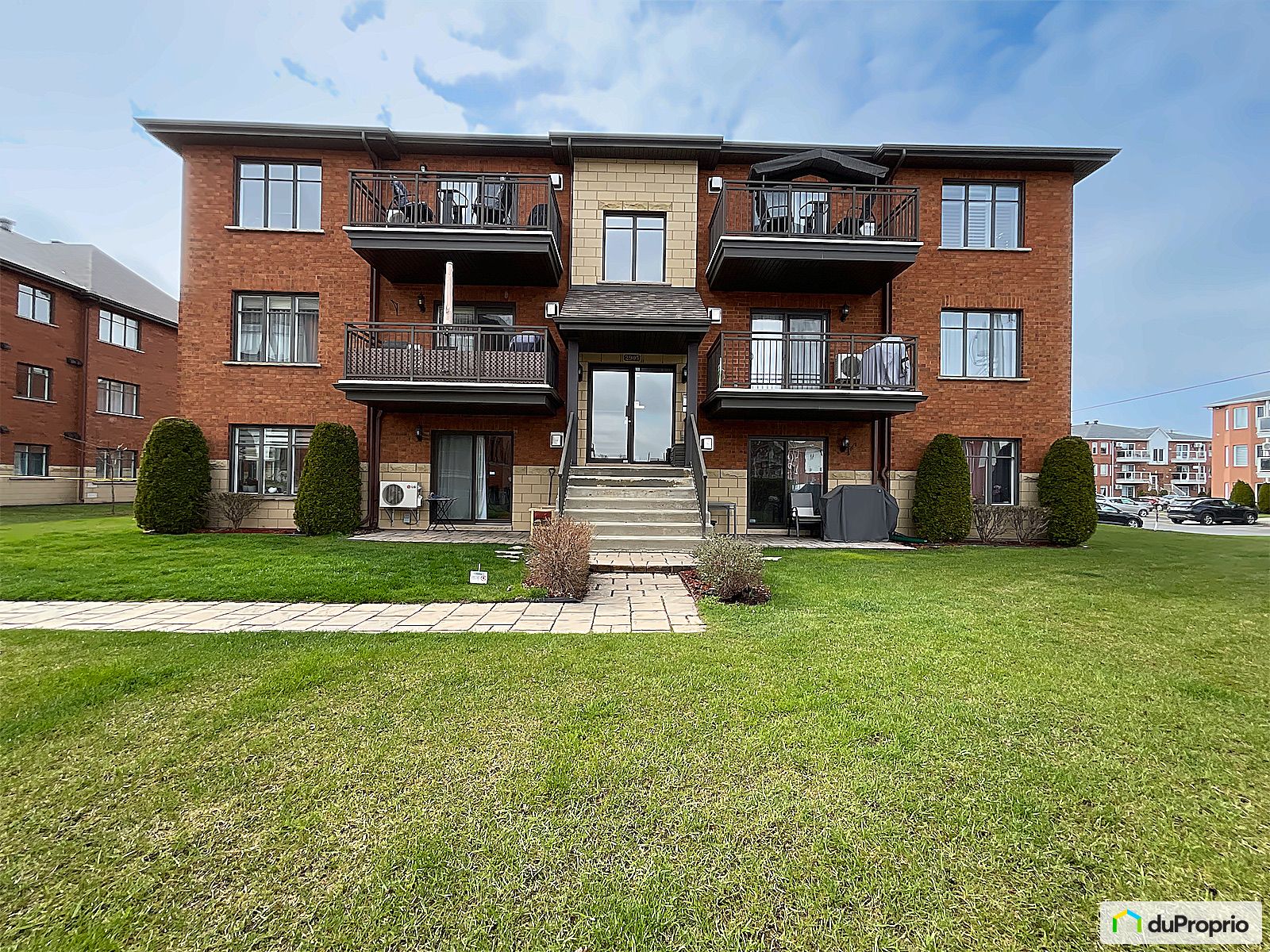 Condominium for sale Longueuil (StHubert) 2 bedrooms 1 bathroom 1065715