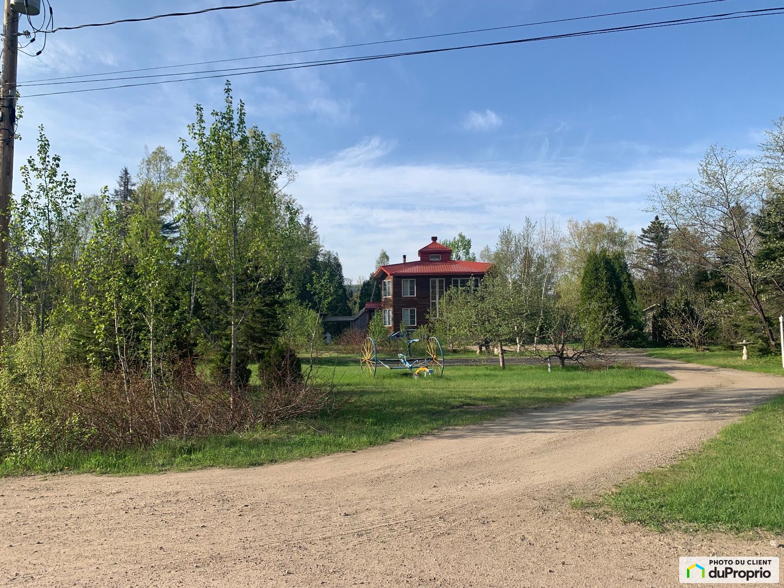 Maison 2 étages à vendre L'AnseStJean 5 chambres 2 salles de bain