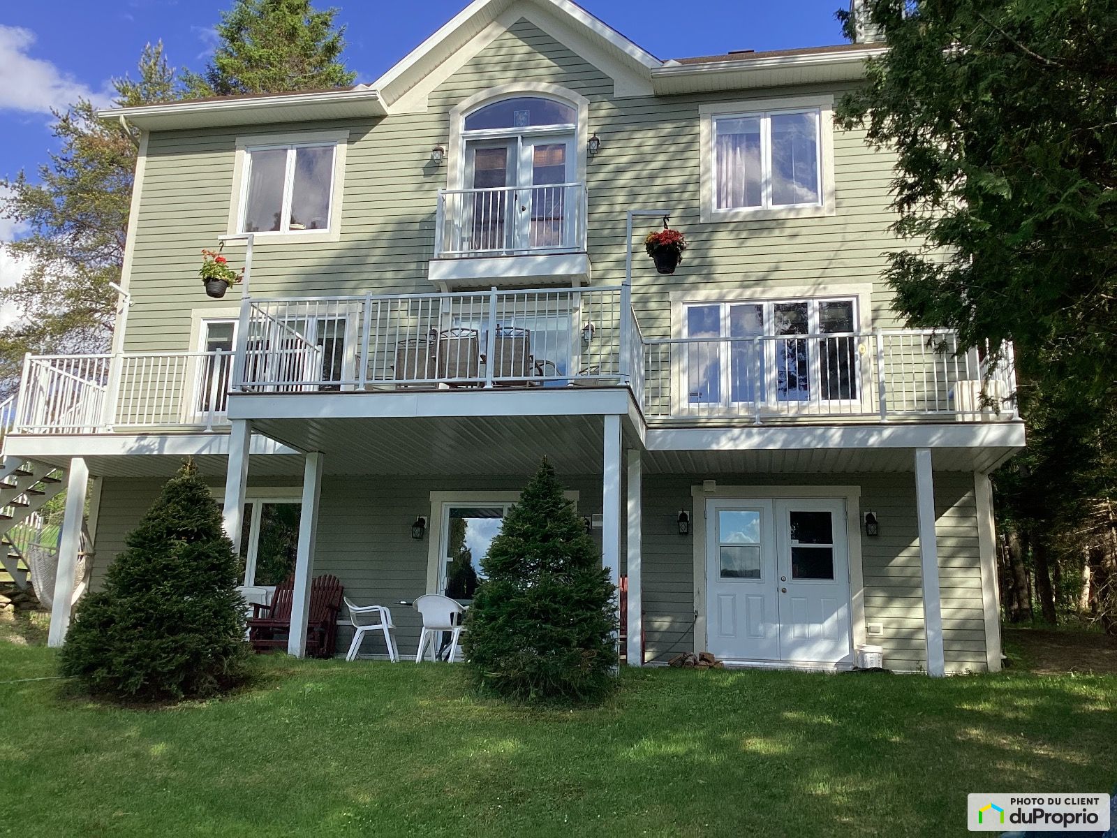 Maison 2 étages à vendre La Macaza 4 chambres 1 salle de bain 1071307