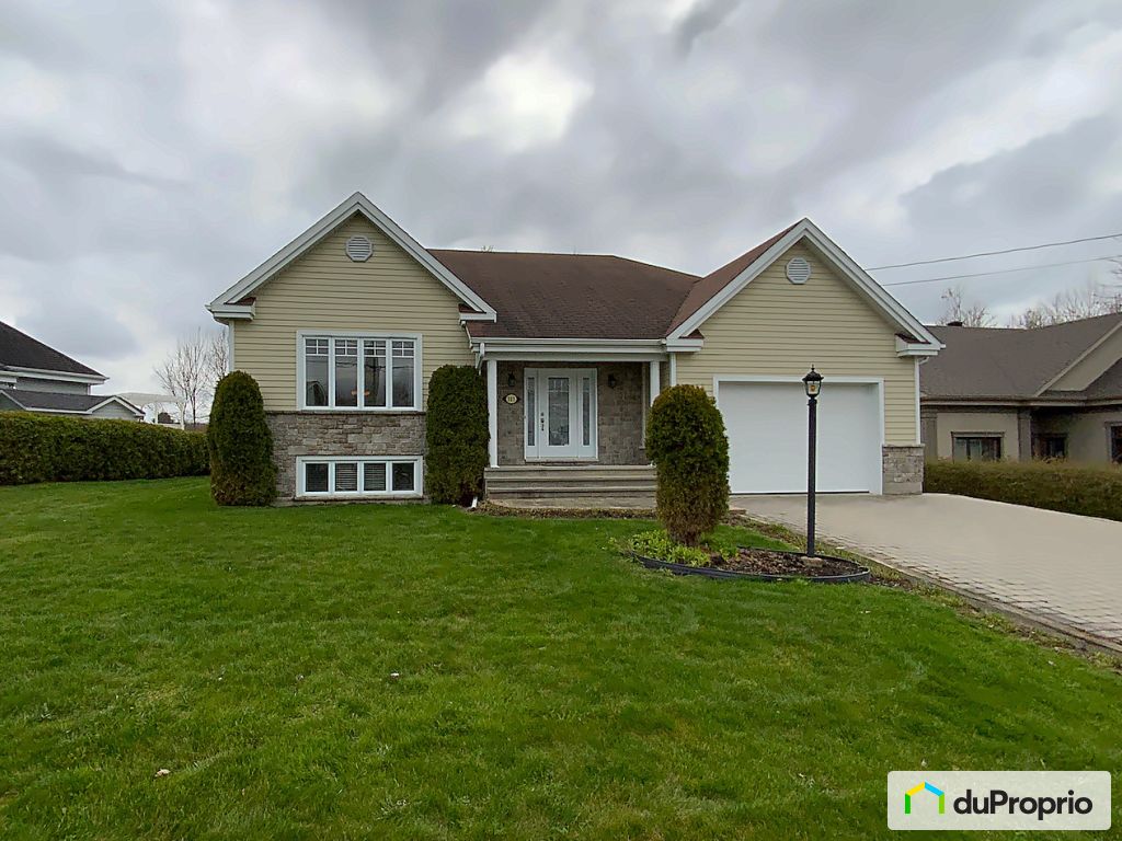 Bungalow à vendre Bromont 4 chambres 2 salles de bain 1073249