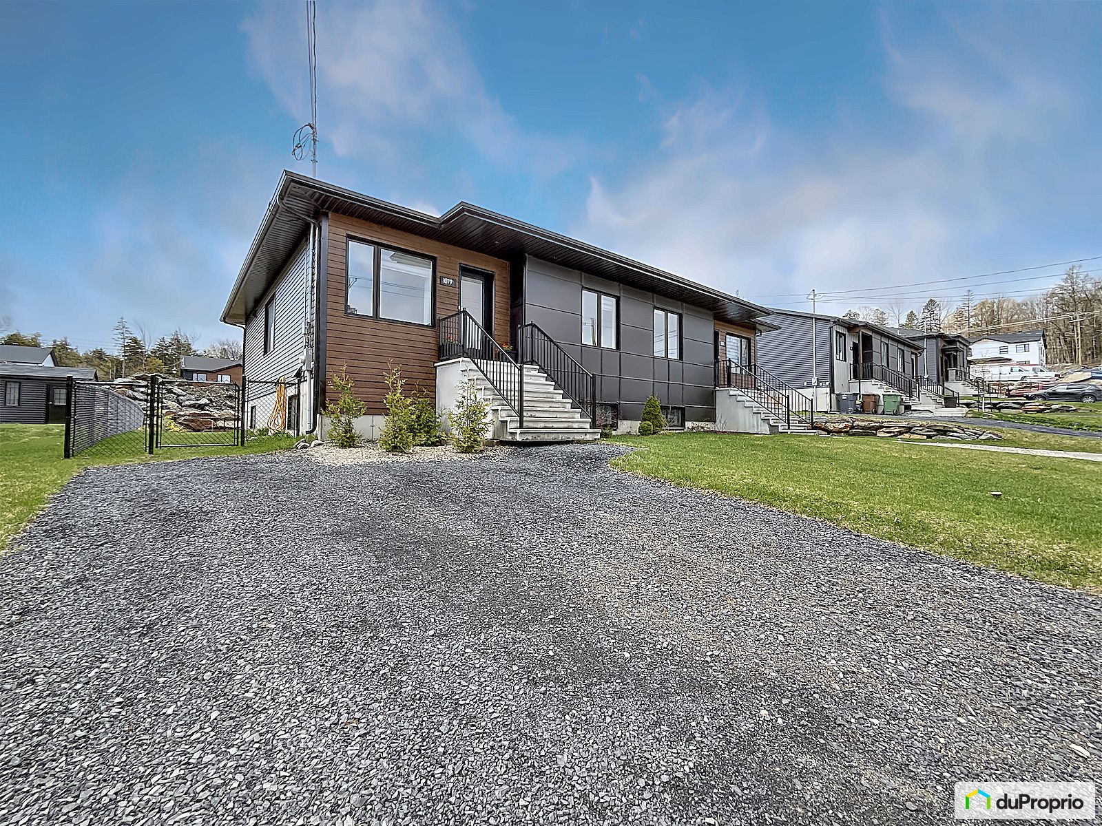 Semidetached for sale Sherbrooke (MontBellevue) 4 bedrooms 1073601