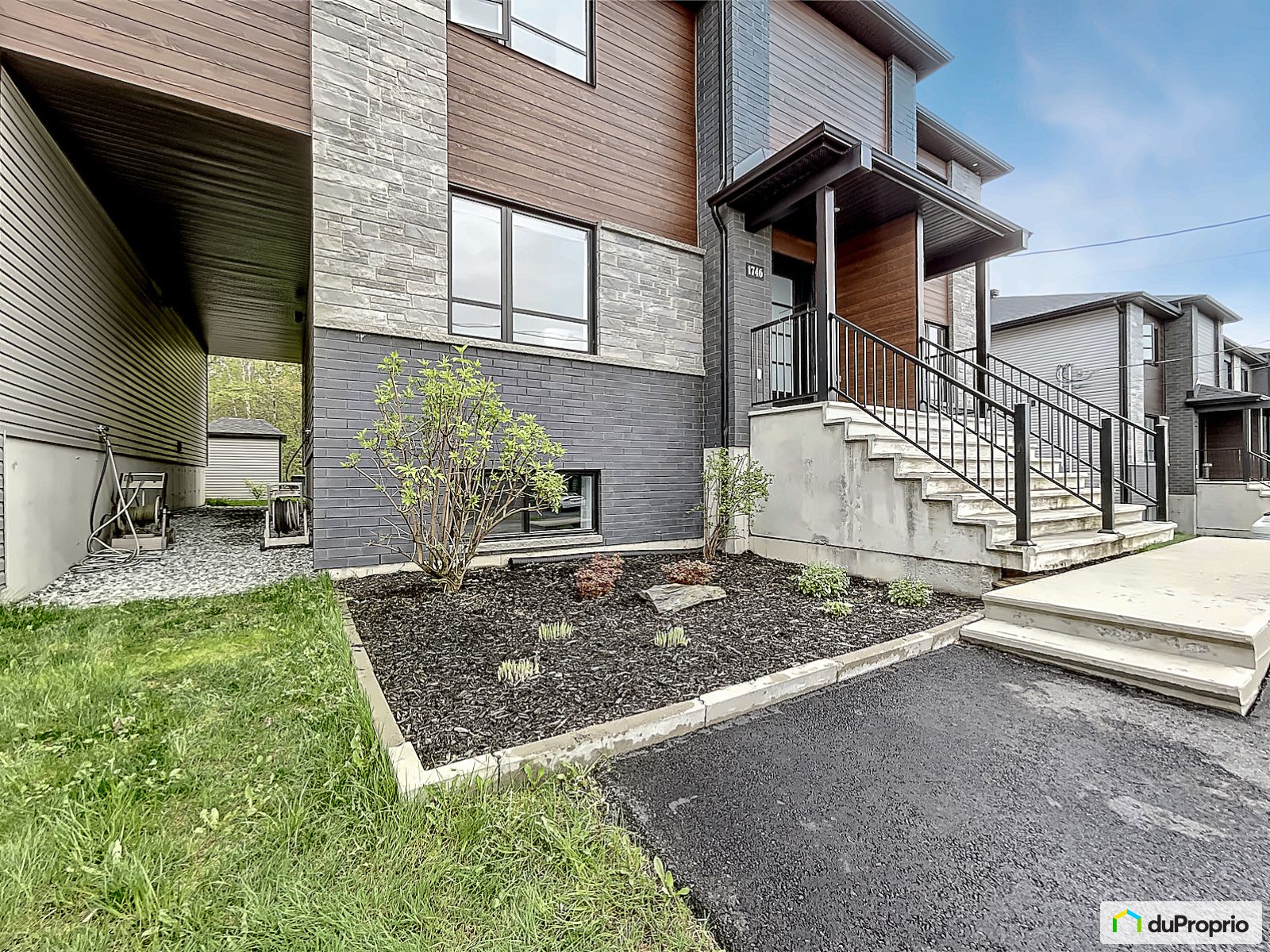 Townhouse for sale Sherbrooke (Rock Forest) 4 bedrooms 1074626