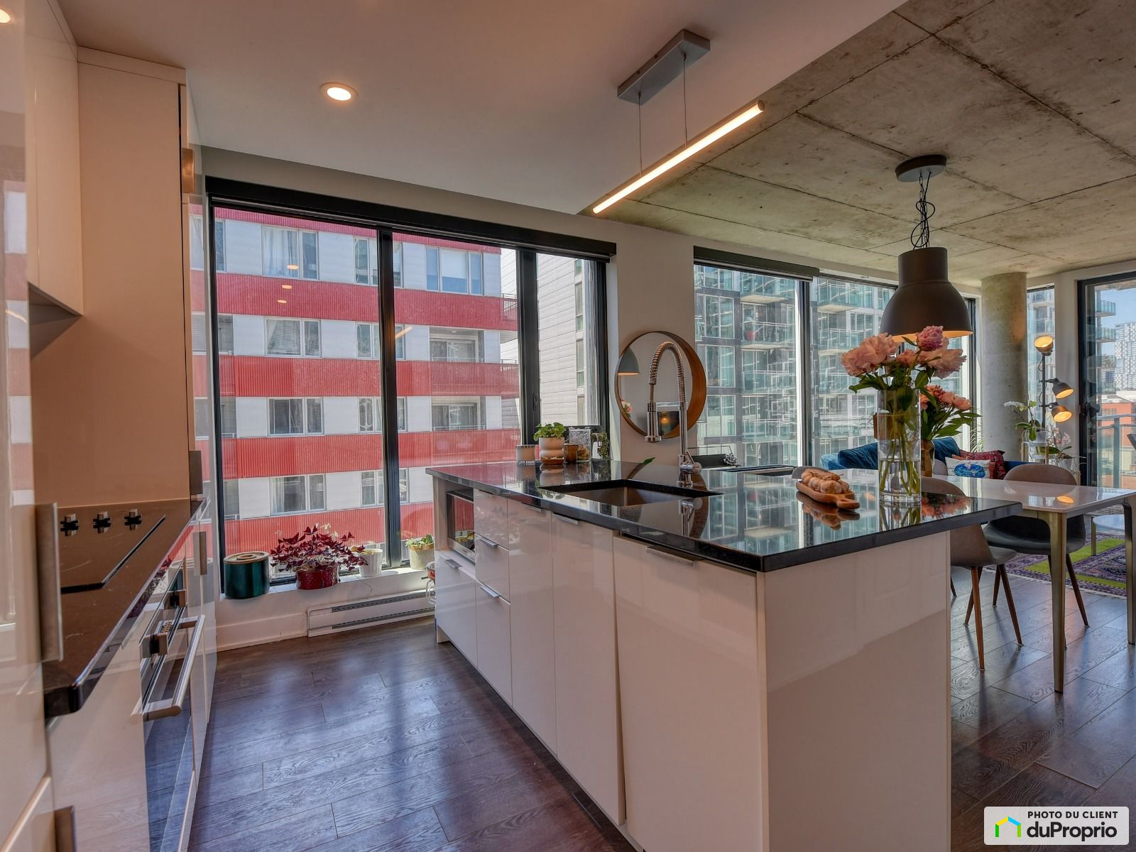 904 1165 Rue Wellington — photo 3