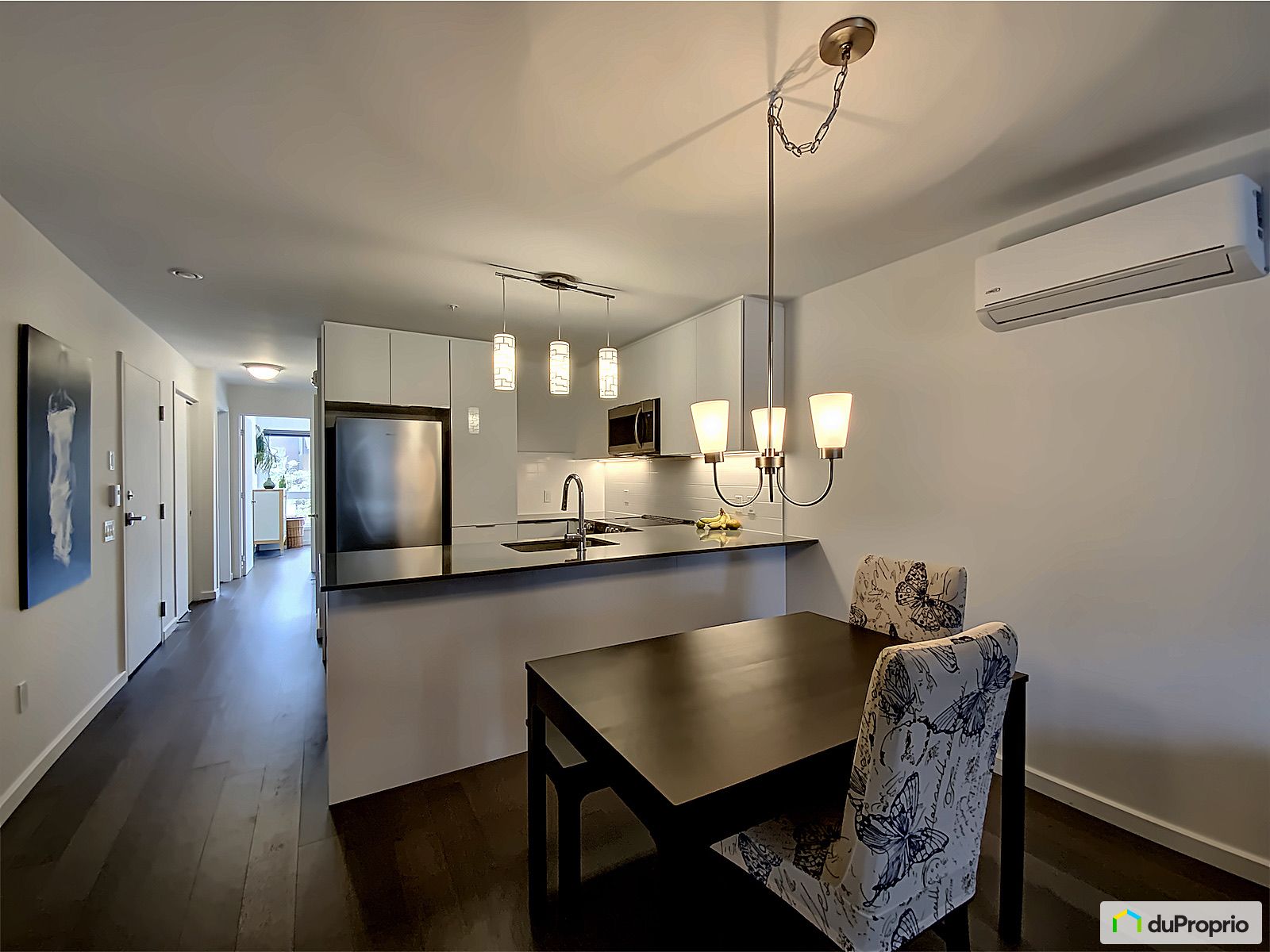 202 3720 Rue Sainte Catherine — photo 3