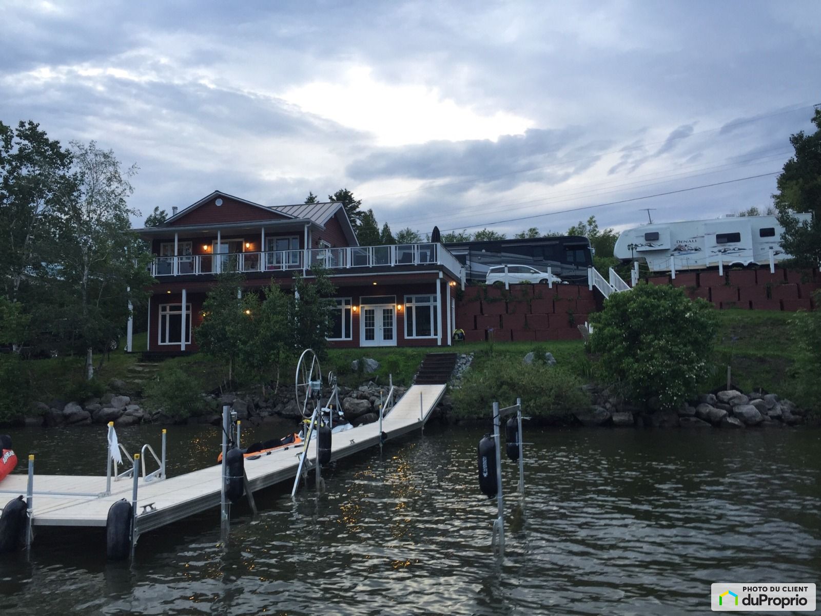 Chalet à vendre StMathieuDeRioux 3 chambres 1 salle de bain 1075196