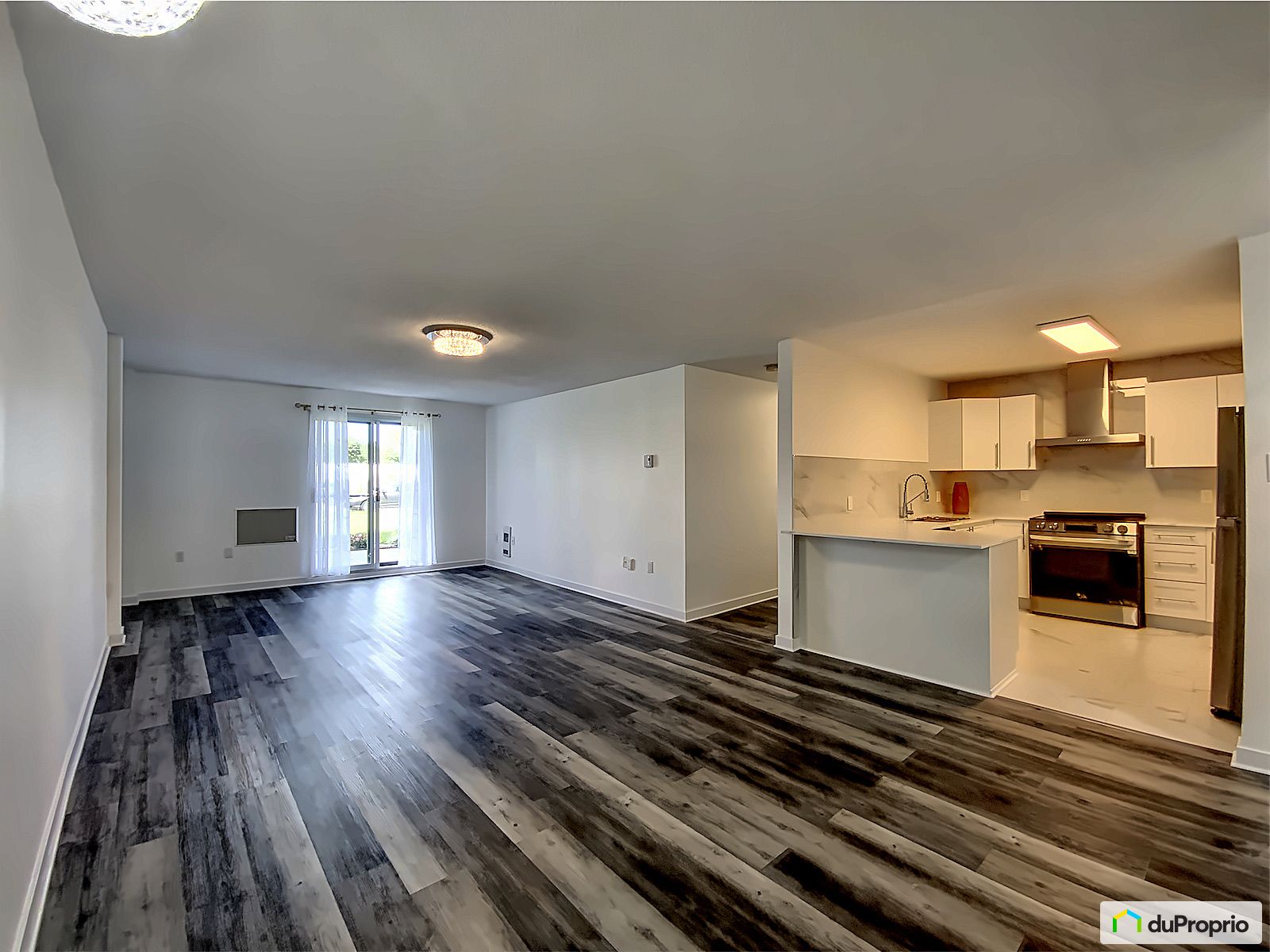 Condominium for sale SaintLaurent 4 bedrooms 2 bathrooms 1076077