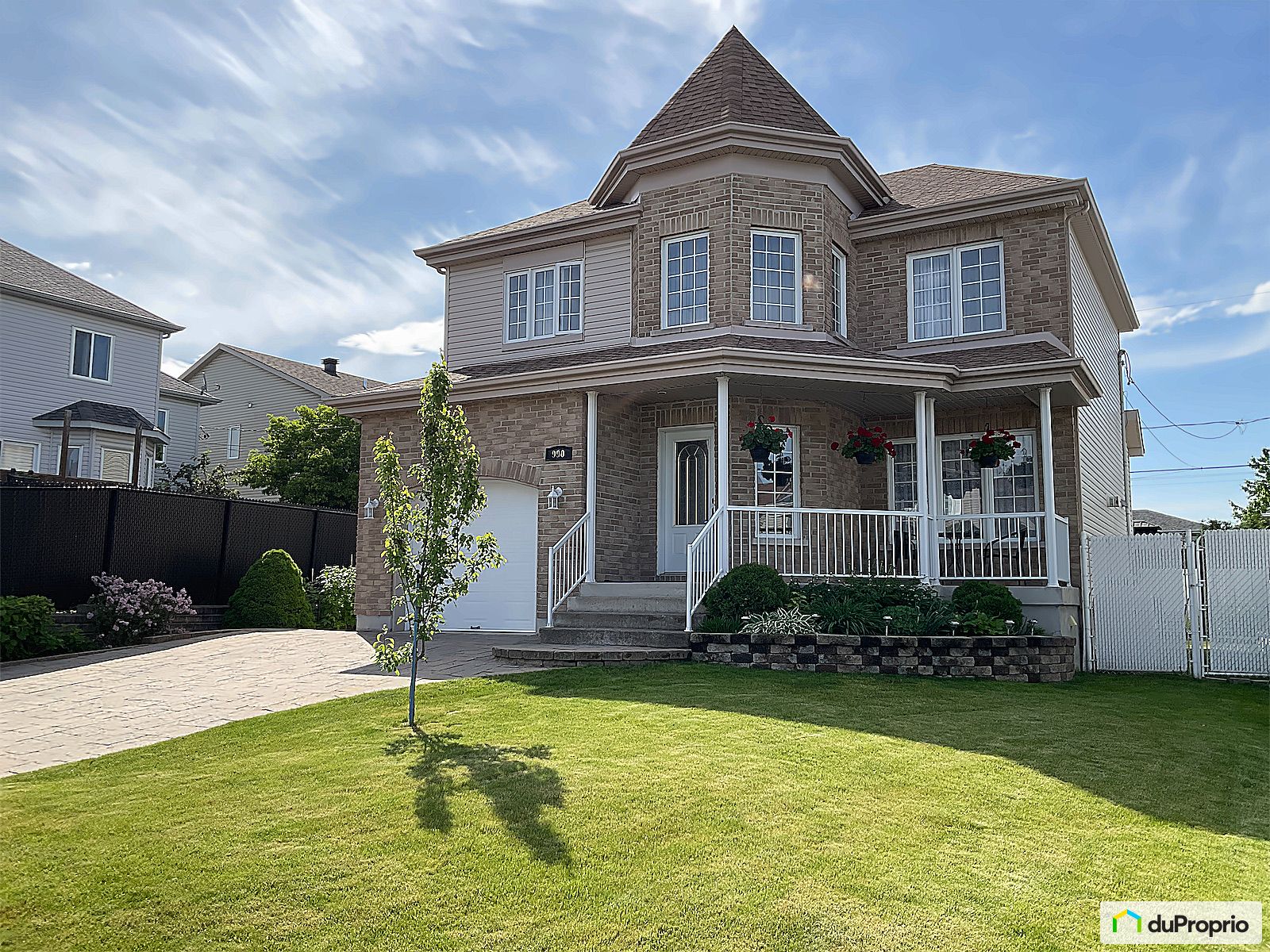 Maison 2 étages à vendre Auteuil 4 chambres 2 salles de bain 1076267