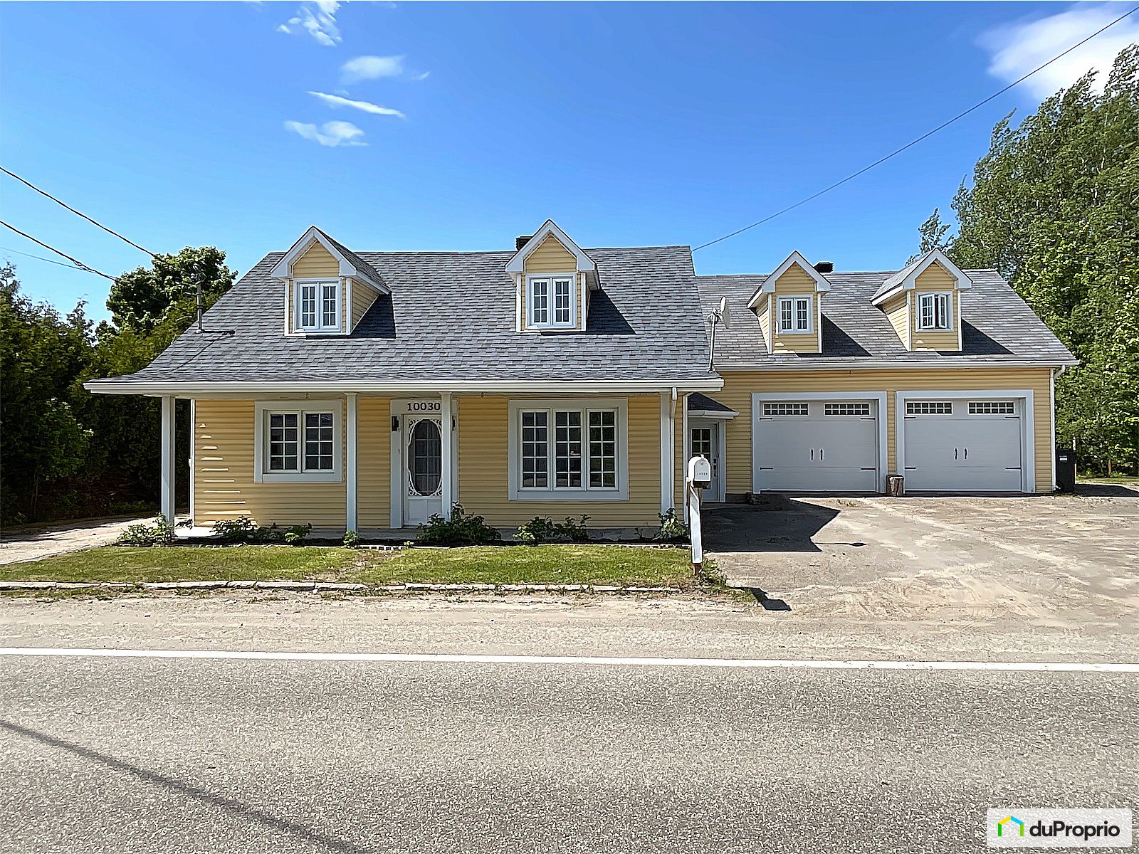 Maison à un étage et demi à vendre StCalixte 4 chambres 1076390