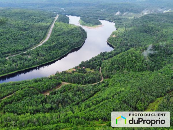 chemin des Bêtes-Puantes, Trois-Rives à vendre